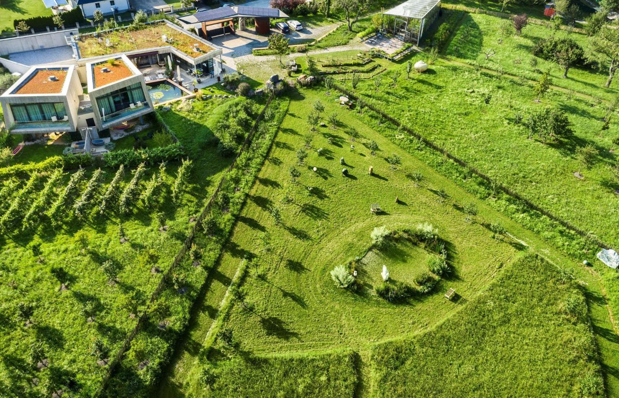 Hotel Flora Auf Gut Guntrams Schwarzau am Steinfelde Exteriér fotografie